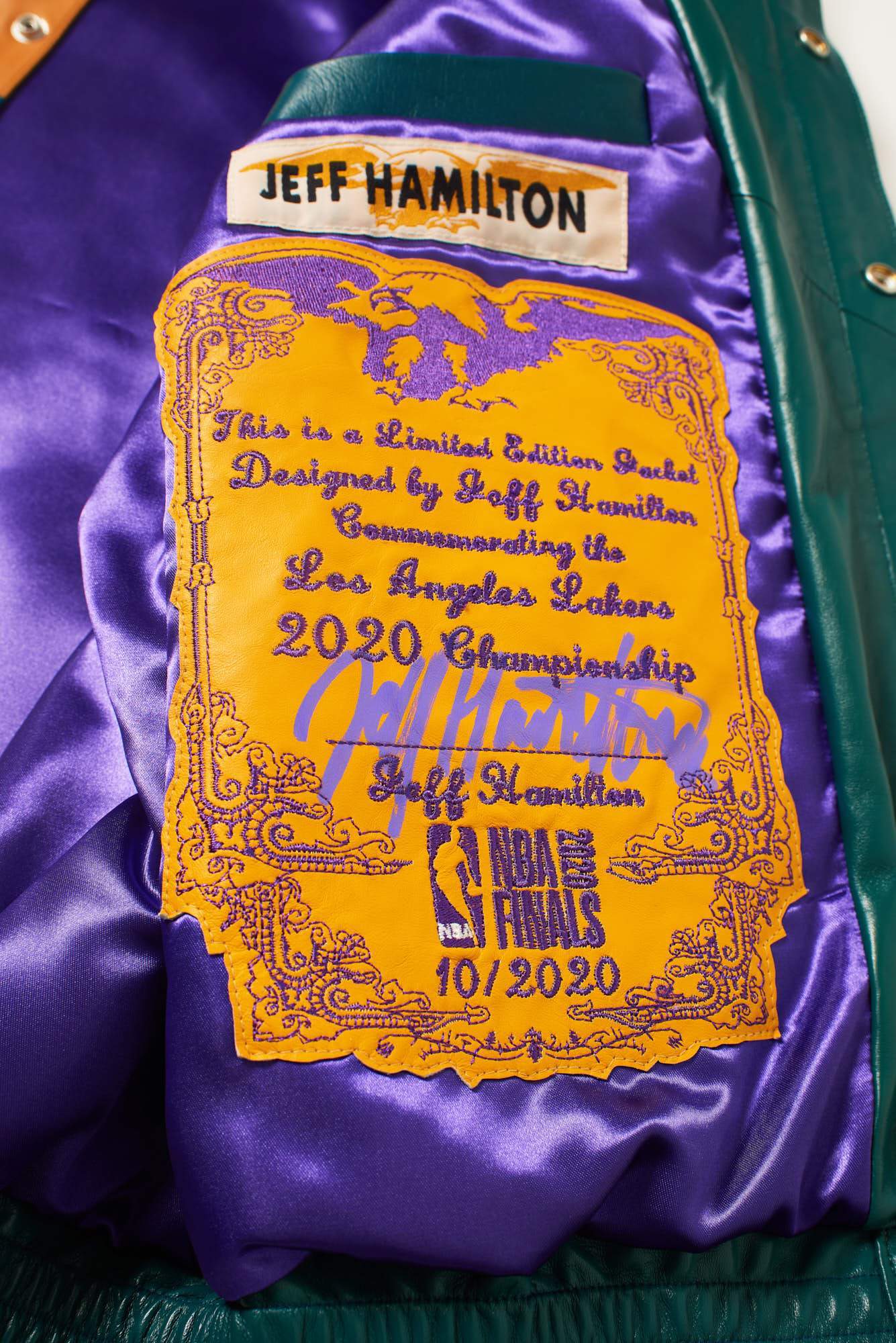 Vintage 2002 Los Angeles Lakers 3Peat Leather Jacket Jeff Hamilton Signed  NEW 2